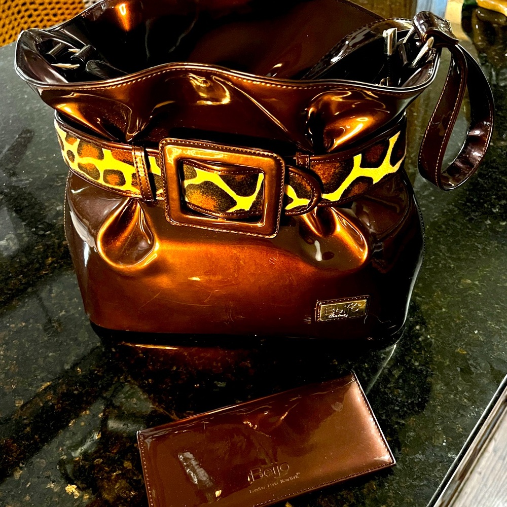 Beijo Couture Metallic Brown
